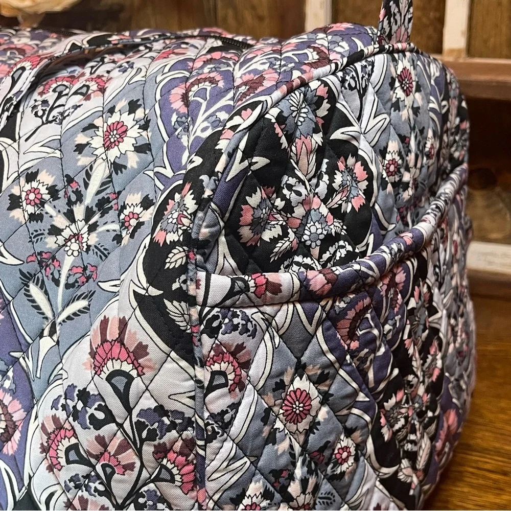 Vera Bradley Ornate Blooms Floral Large Traveler Duffel Bag Tote NWT New - Picture 6 of 13